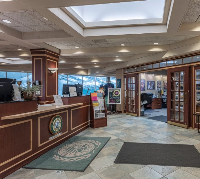 the front lobby entryway to the club at harpers point gym in cincinnati